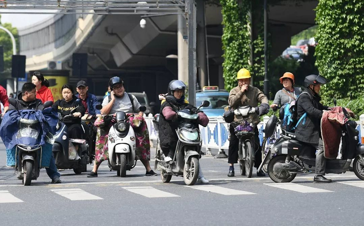 电摩和电动车有什么区别（电动车和电摩买哪个更划算）